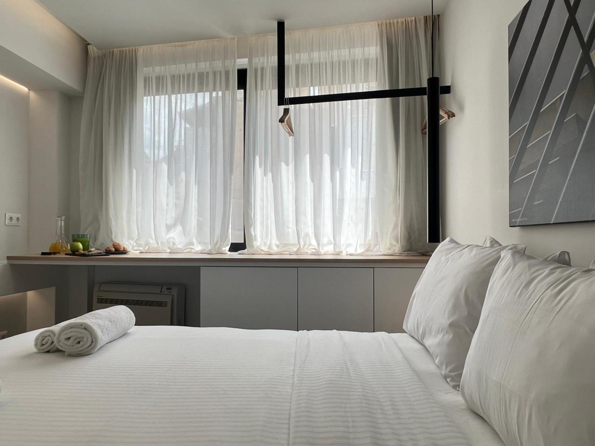 The Dazzling Glimpse Acropolis Suites أثينا المظهر الخارجي الصورة