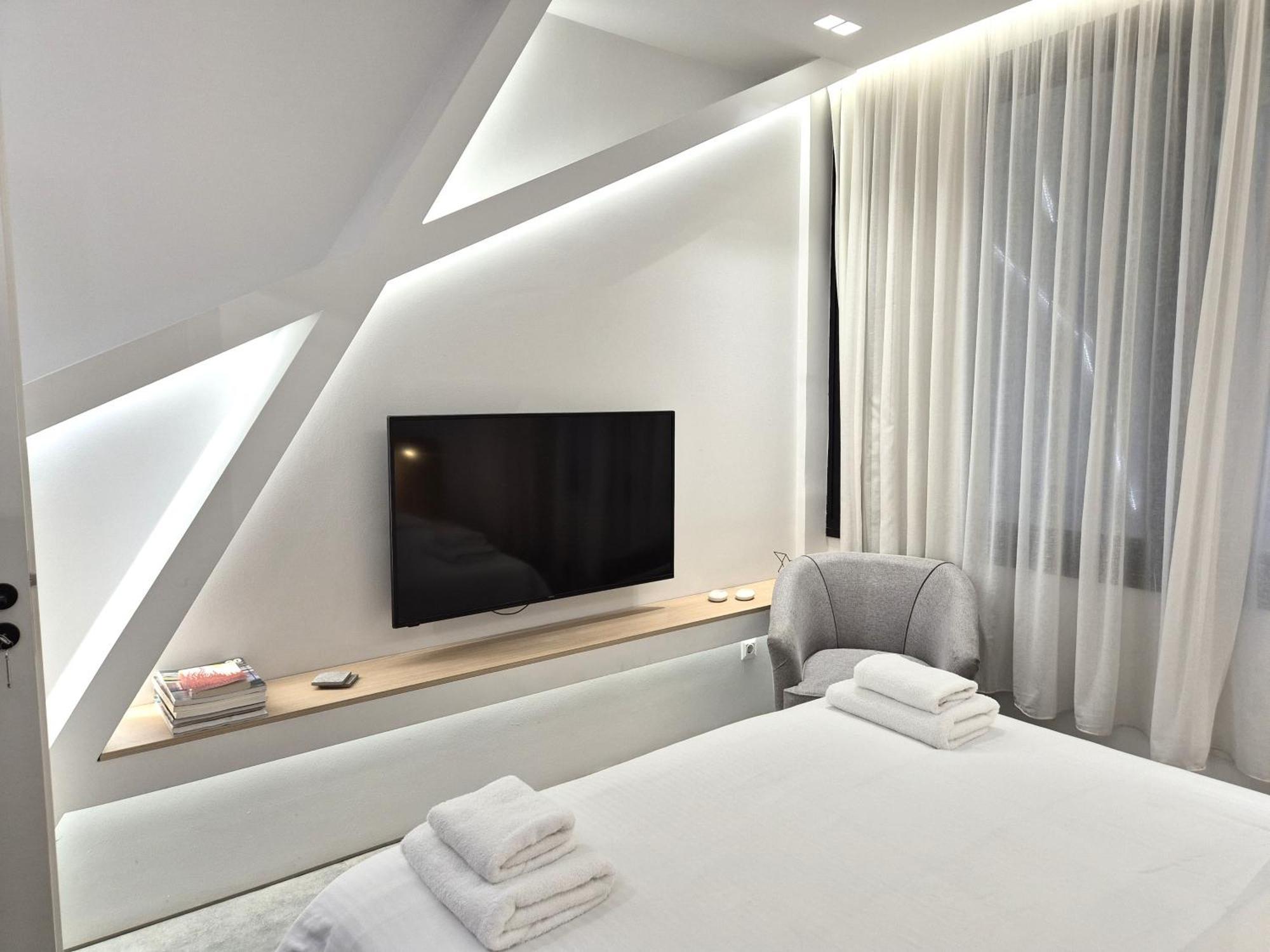 The Dazzling Glimpse Acropolis Suites أثينا المظهر الخارجي الصورة